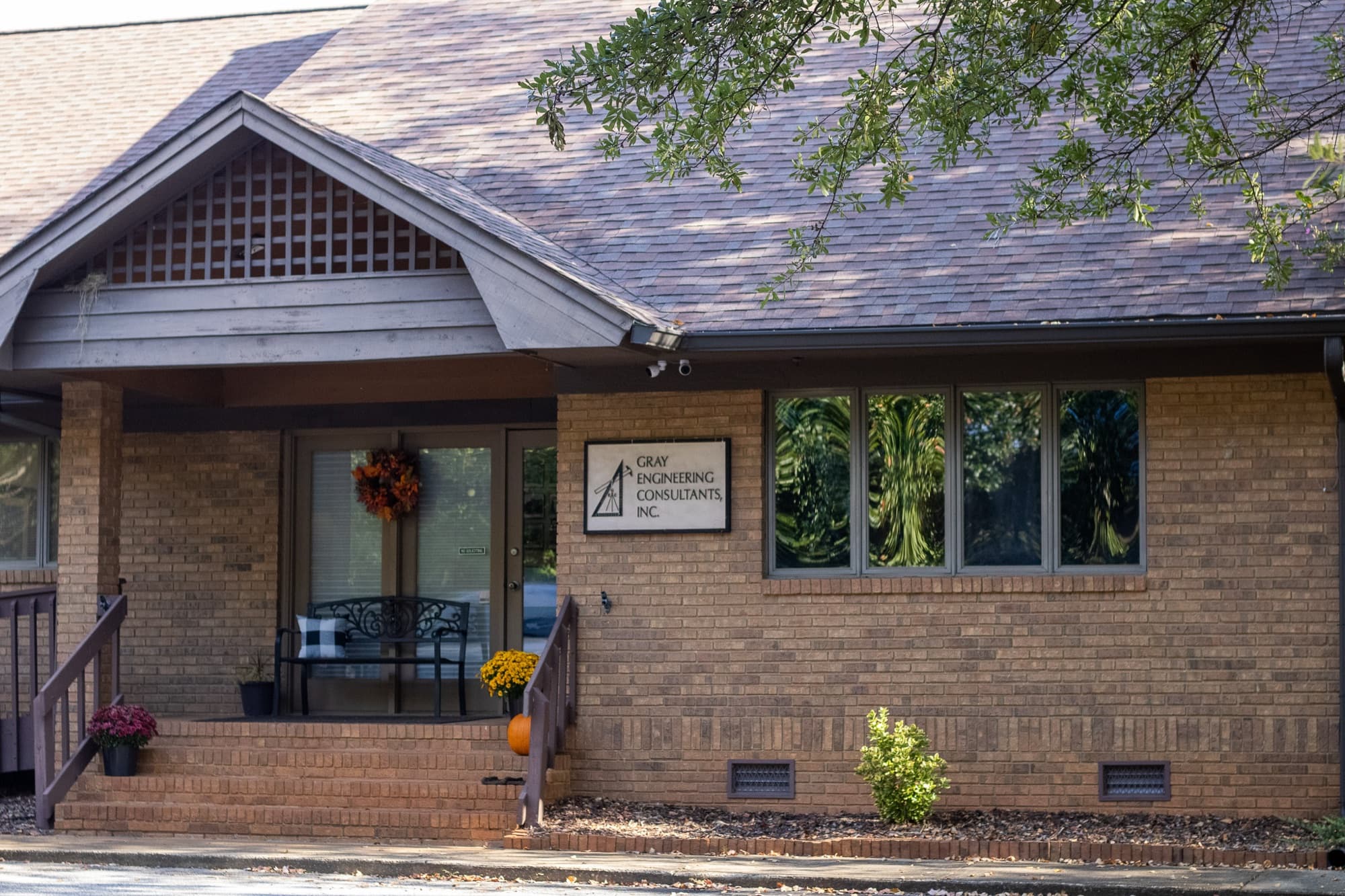 Gray Engineering Consultants office entrance on Pilgrim Road in Greenville